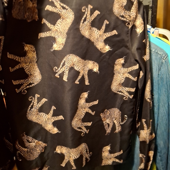 Top - Picture 3 of 3